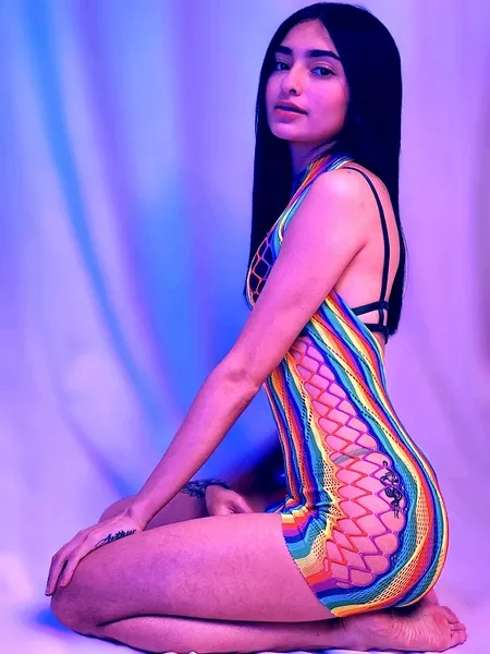 Live sex webcam photo for Asia23 #6268970