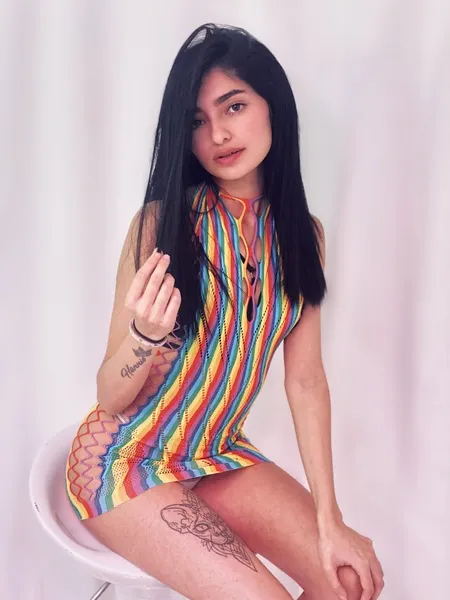 Live sex webcam photo for Asia23 #6268956