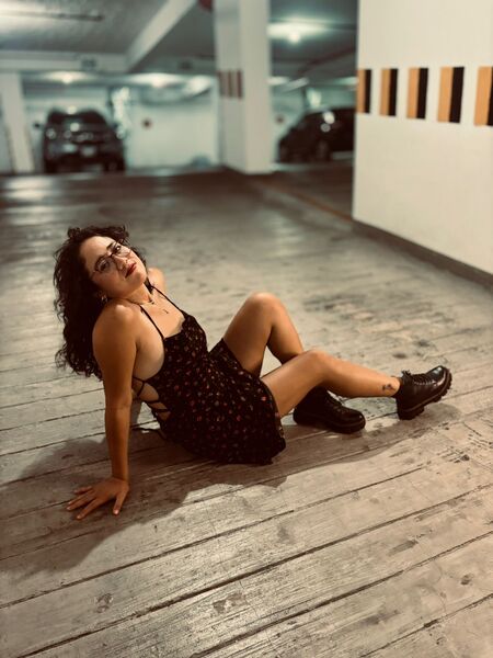 Live sex webcam photo for SimoneWarmi #6038532