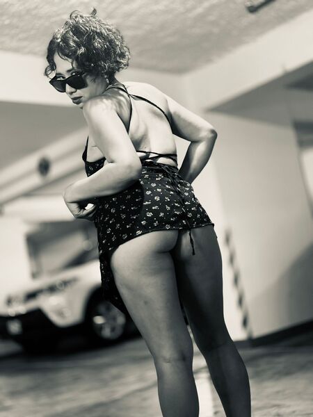 Live sex webcam photo for SimoneWarmi #6038534