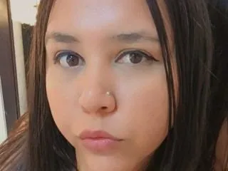 Live sex webcam photo for Ambeerross18 #5973716