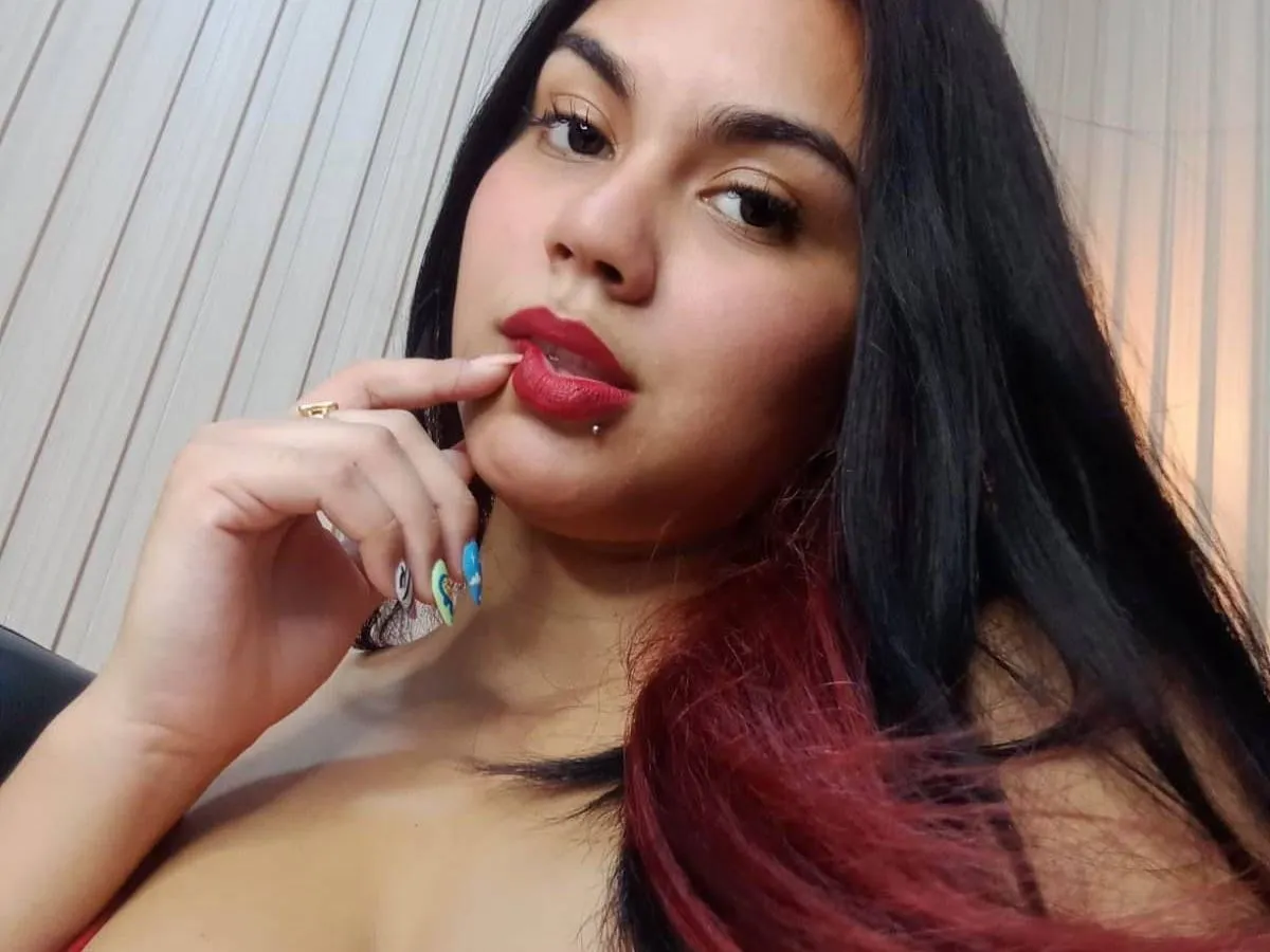 Live sex webcam photo for MariMiller #5973465