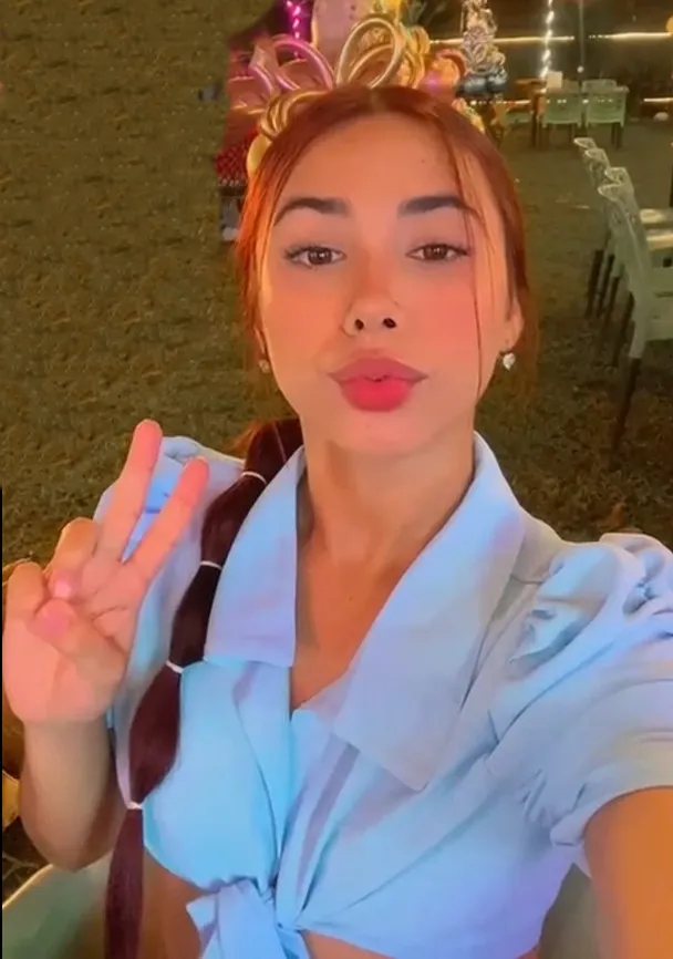 Live sex webcam photo for issiecute #7345349