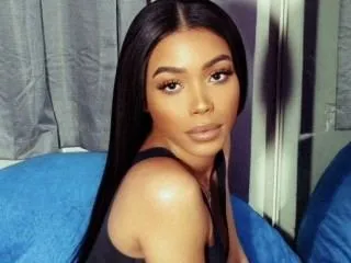 Live sex webcam photo for TheelovelyAminaRae #6346461