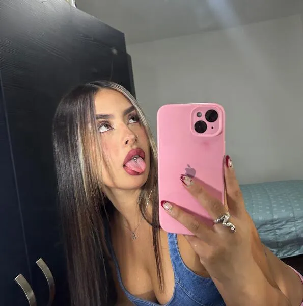 Live sex webcam photo for LannaConnor #6104323