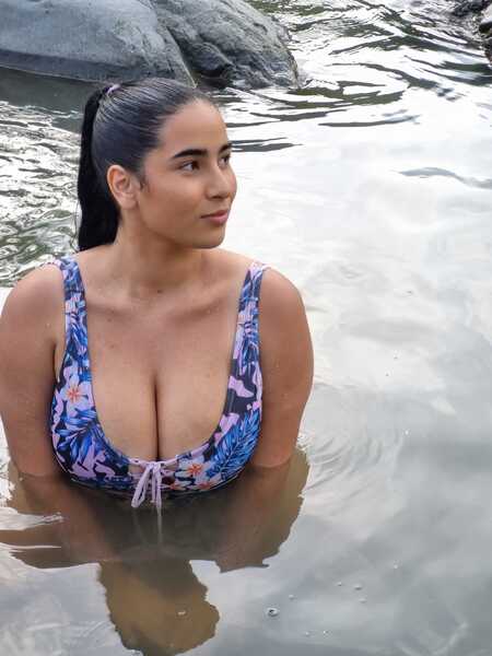 Live sex webcam photo for Miahotboobs129 #6161029