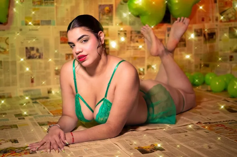 Live sex webcam photo for MilaLarue #7171332