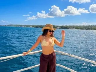 Live sex webcam photo for VictoriaJoliegb #8534211