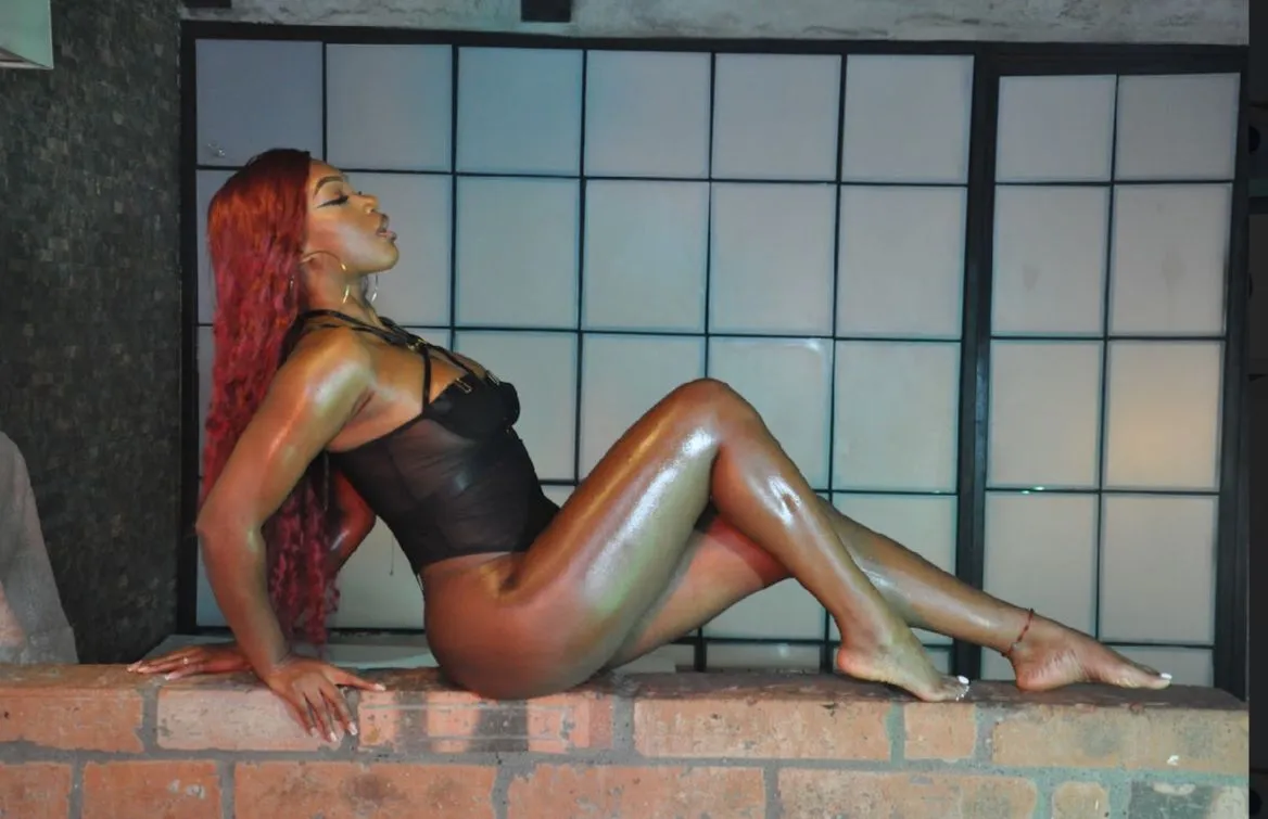 Live sex webcam photo for ChaynnaCooper #7886639