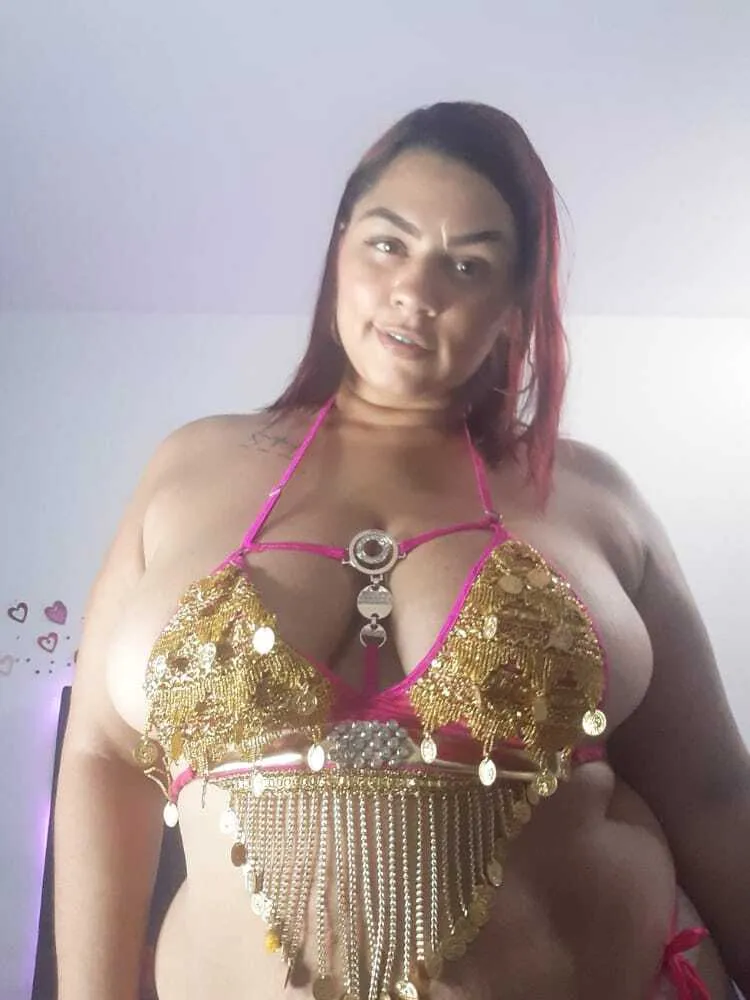 Live sex webcam photo for HornyMariee #8609291