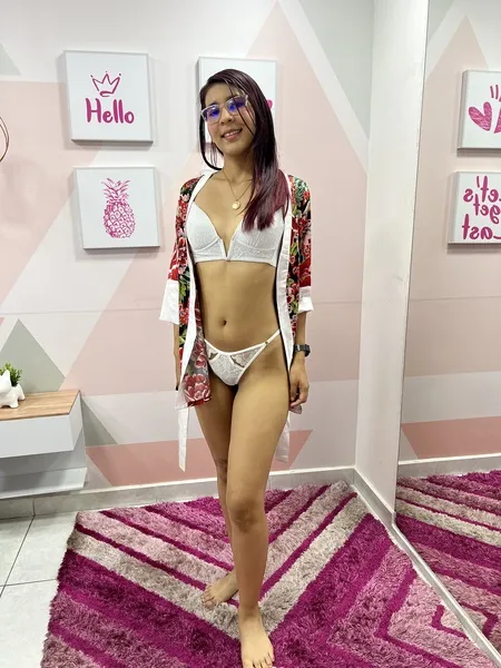 Live sex webcam photo for LenaPage #6183333