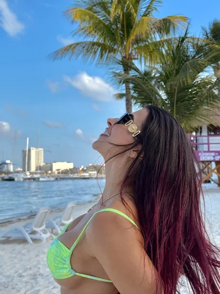 Live sex webcam photo for MacarenaEscobar27 #7382958