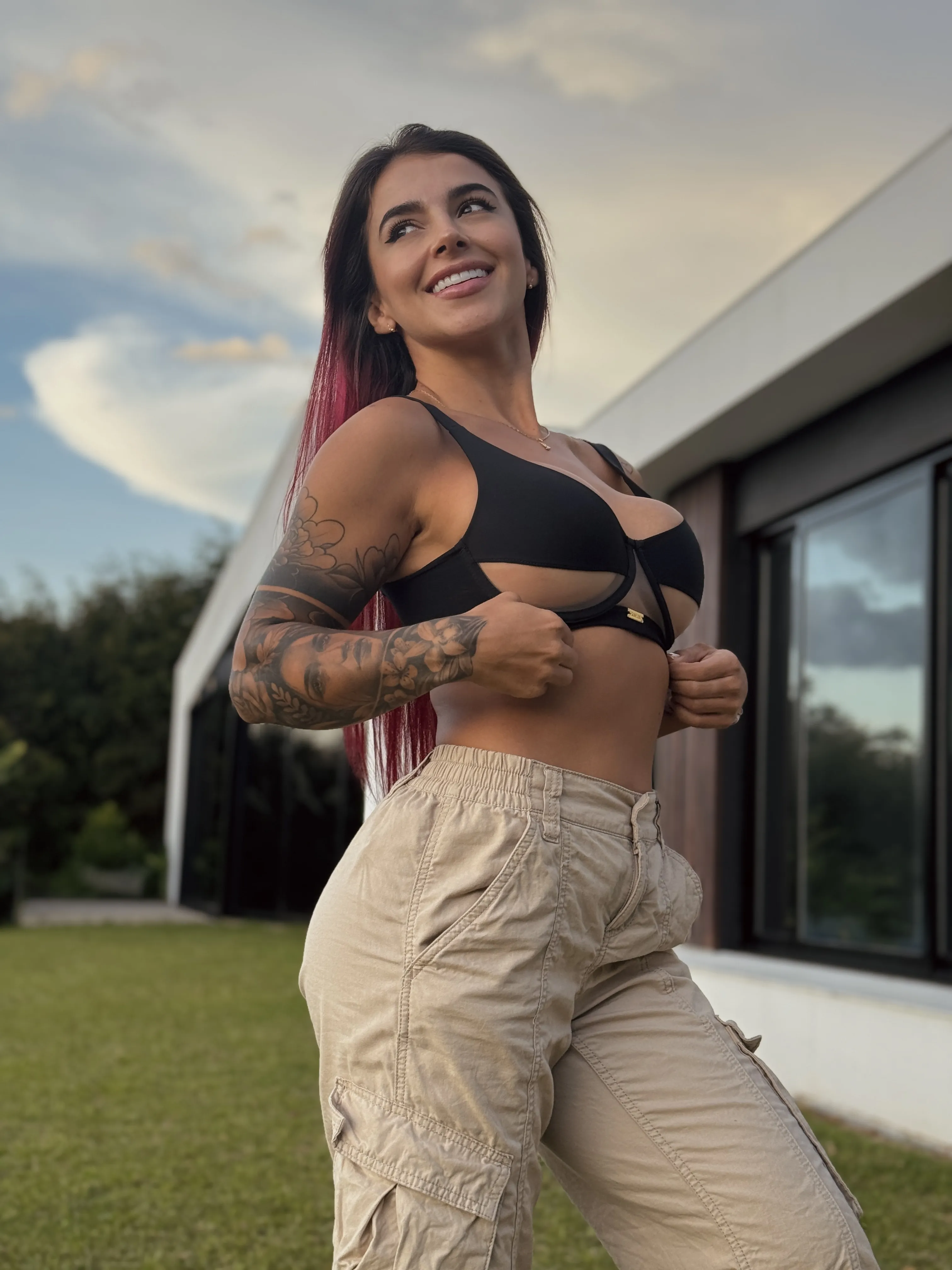 Live sex webcam photo for MacarenaEscobar27 #7382917