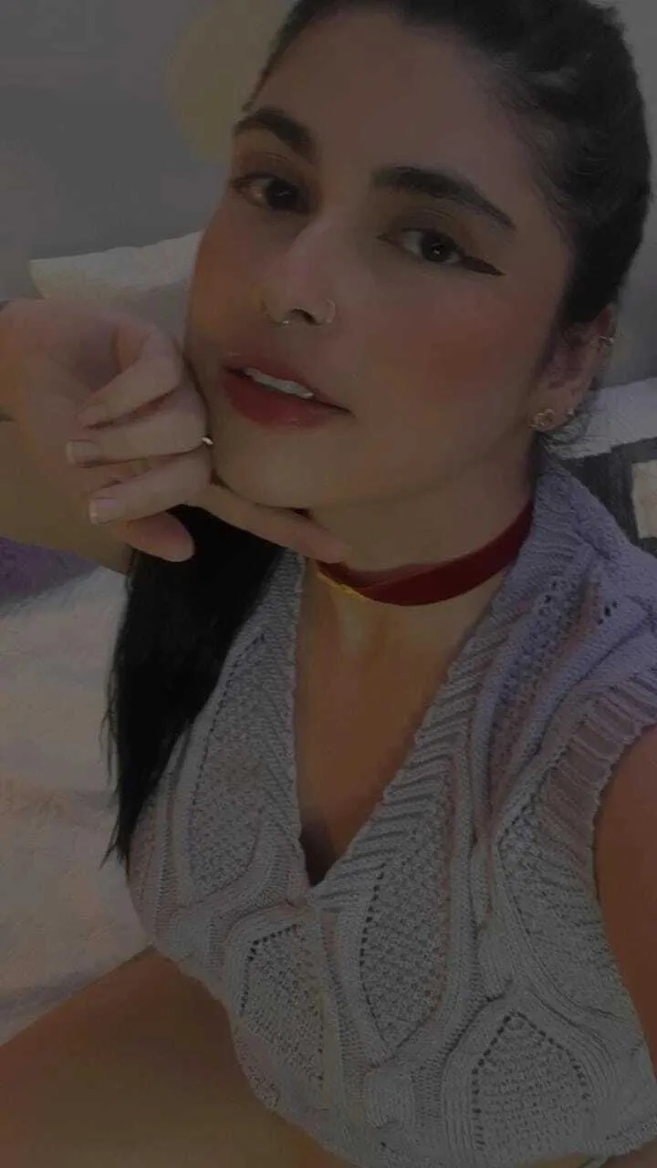 Live sex webcam photo for Juliiethaservas #7392148