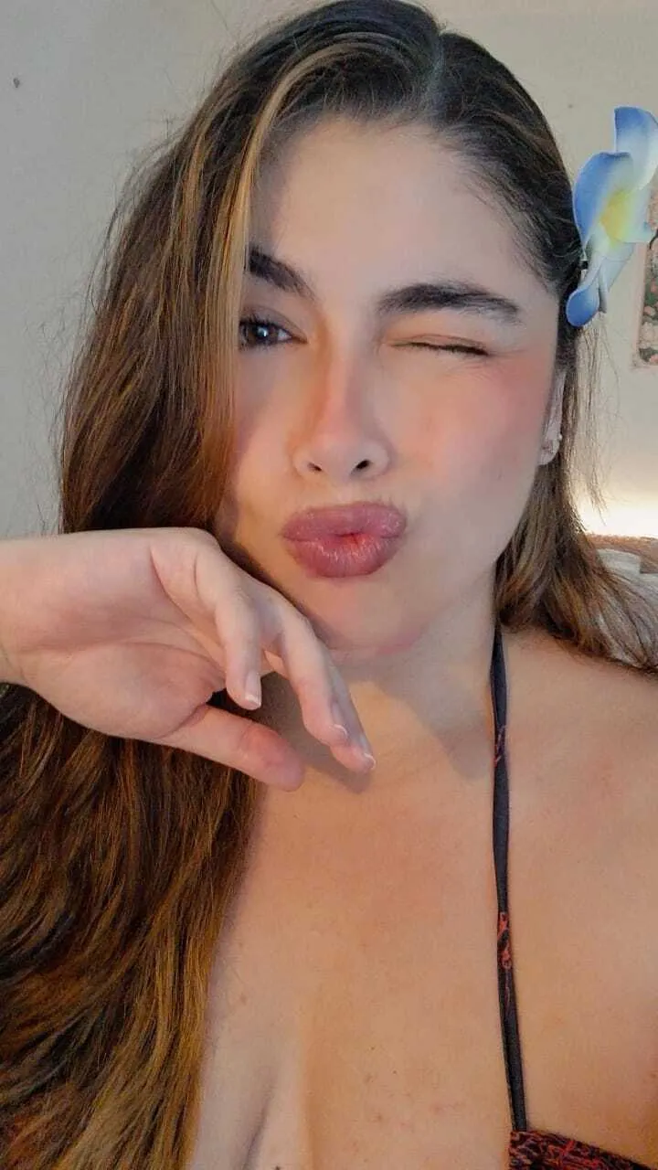 Live sex webcam photo for Juliiethaservas #7991106