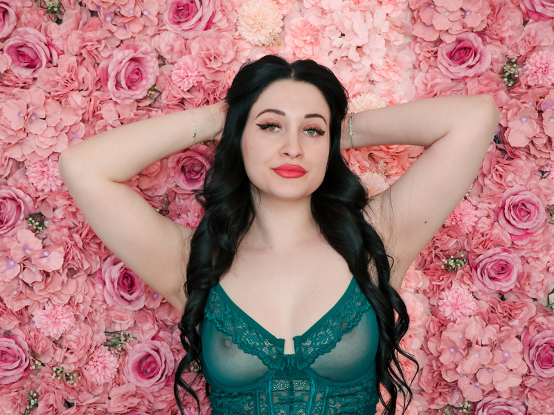 Live sex webcam photo for EvelyneReys #7820553