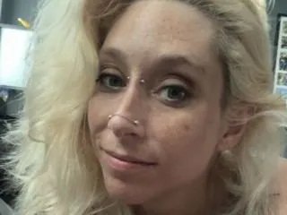 Live sex webcam photo for VeronicaArcher #6285566