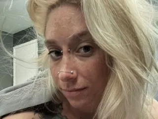Live sex webcam photo for VeronicaArcher #6258481