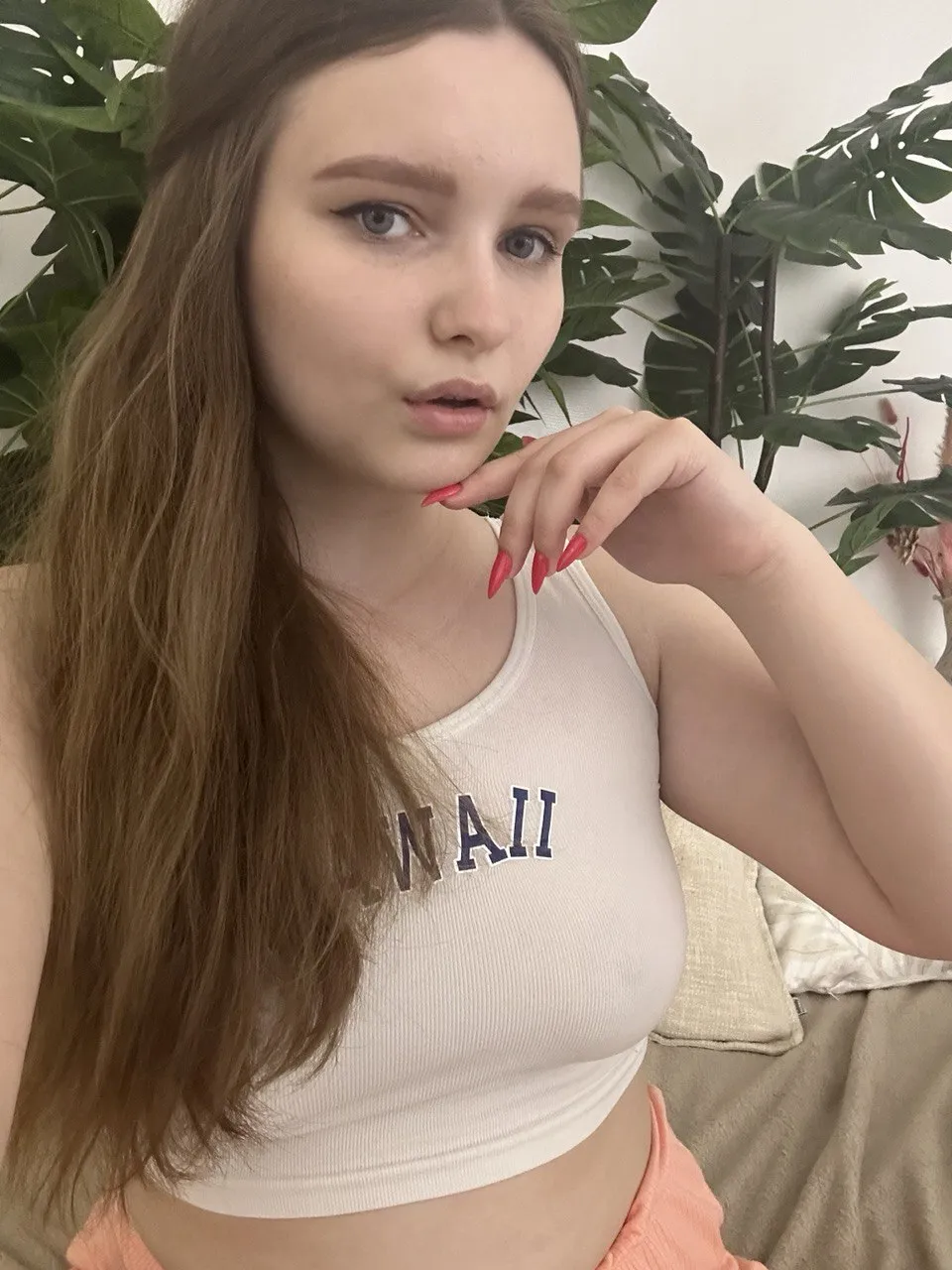 Live sex webcam photo for MagicPeachh #8426314