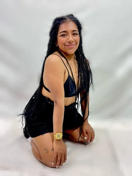 Live sex webcam photo for BellahBrunette #6153878