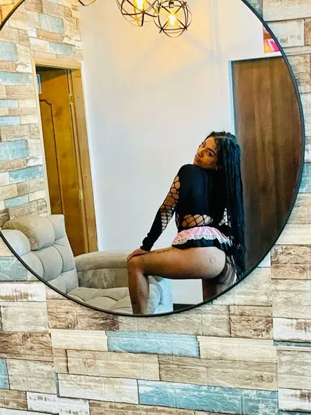 Live sex webcam photo for BellahBrunette #6153825