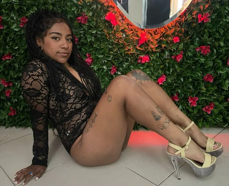 Live sex webcam photo for BellahBrunette #6153865