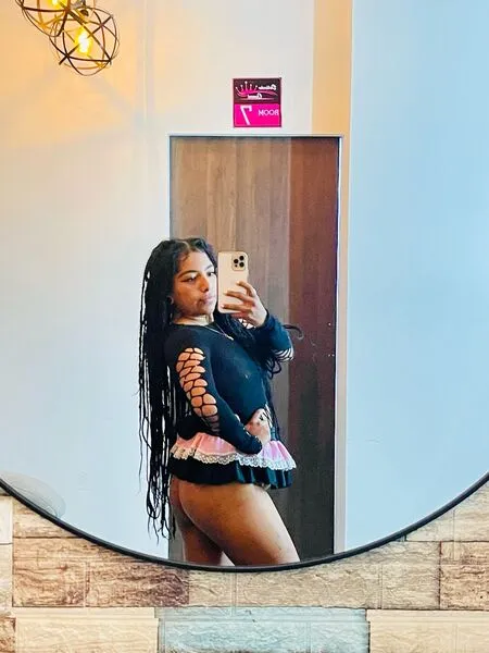 Live sex webcam photo for BellahBrunette #6153827