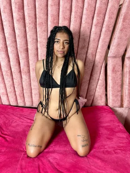 Live sex webcam photo for BellahBrunette #6153875