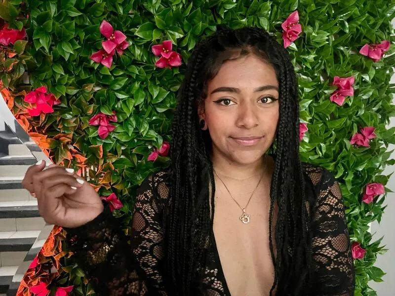 Live sex webcam photo for BellahBrunette #6153870