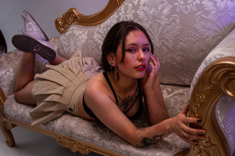 Live sex webcam photo for KaoryShiro #6017410