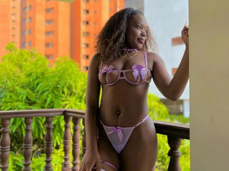 Live sex webcam photo for KerolayValencia #6029620