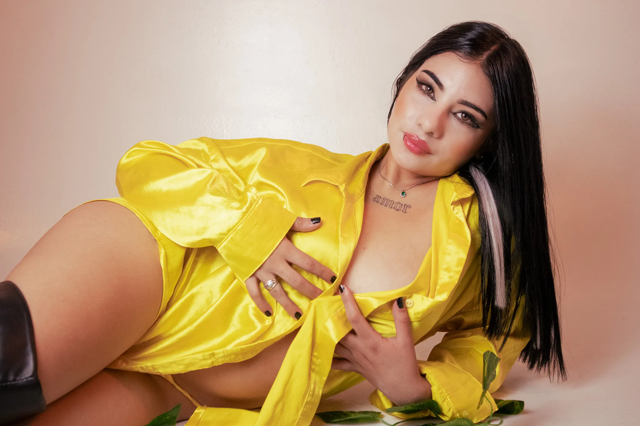 Live sex webcam photo for NatalieBluee #7780098