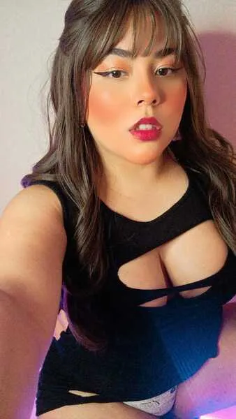 Live sex webcam photo for BrandyLopez #6029484