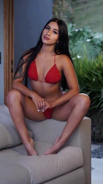 Live sex webcam photo for MiaTowson #7866619