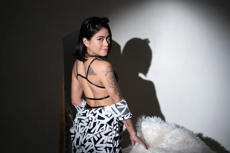 Live sex webcam photo for LeslyBaiiley #6312861