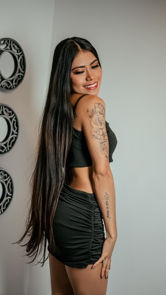 Live sex webcam photo for LeslyBaiiley #6170583