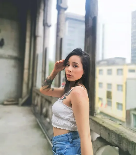 Live sex webcam photo for VeronicaTonu #6014422