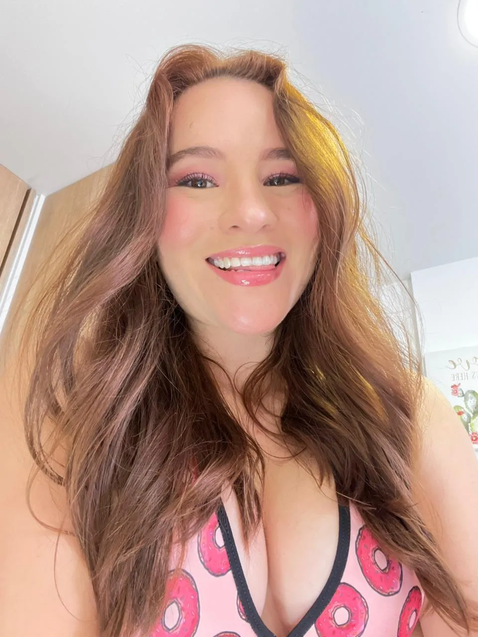 Live sex webcam photo for LunaGrealish #8656838