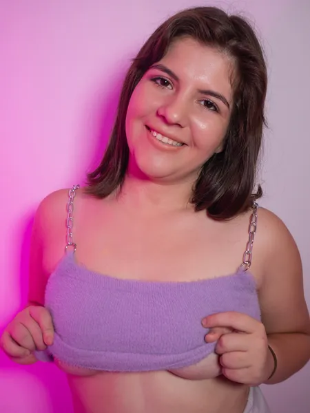 Live sex webcam photo for BrianaWalton #6337040
