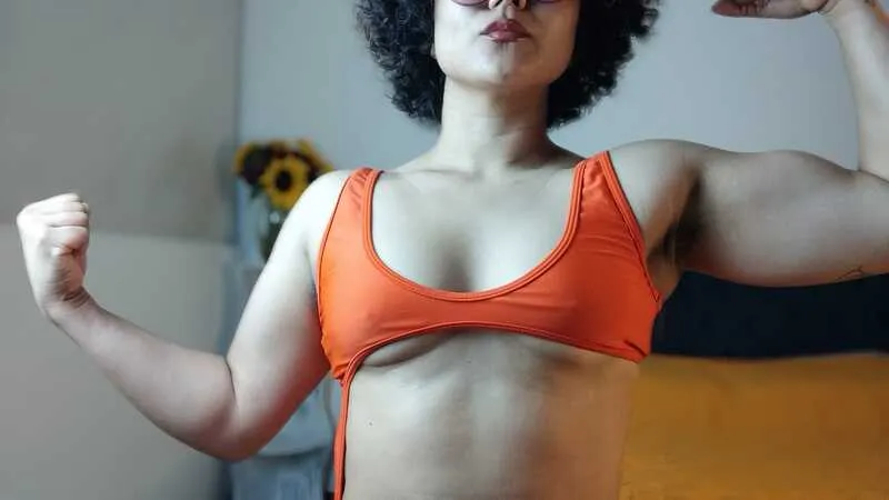 Live sex webcam photo for MartinaRuis #7797880