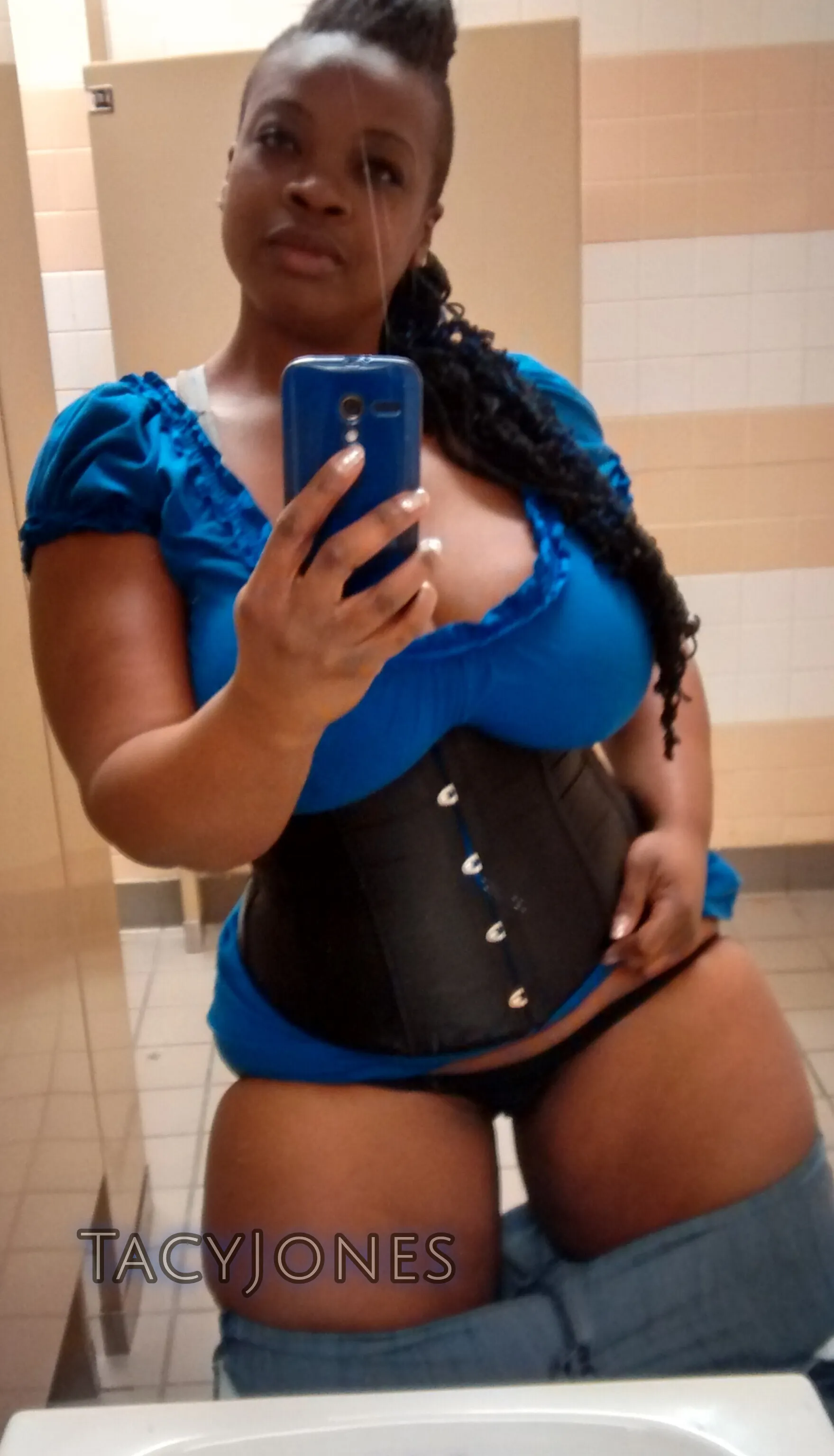 Live sex webcam photo for TacyJones #7136187