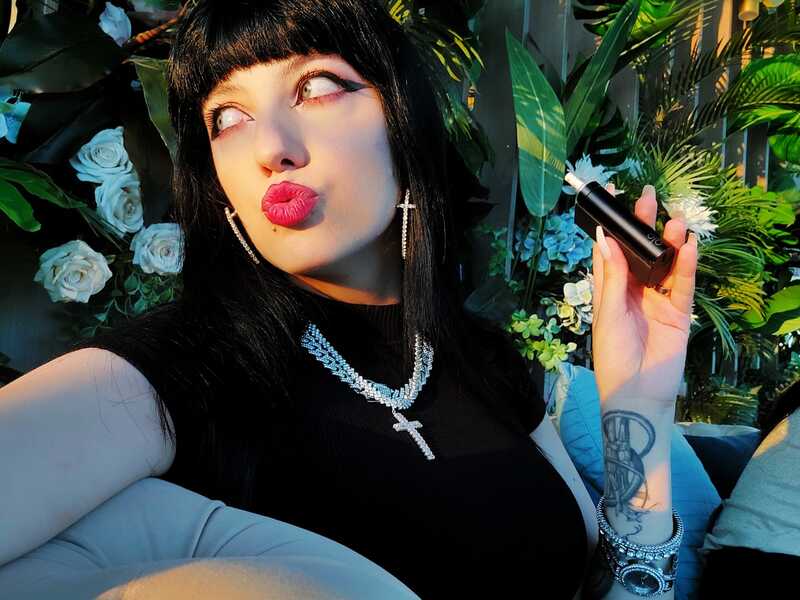 Live sex webcam photo for BlairLevine #6462596