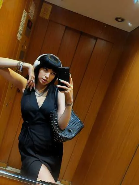 Live sex webcam photo for BlairLevine #6462607