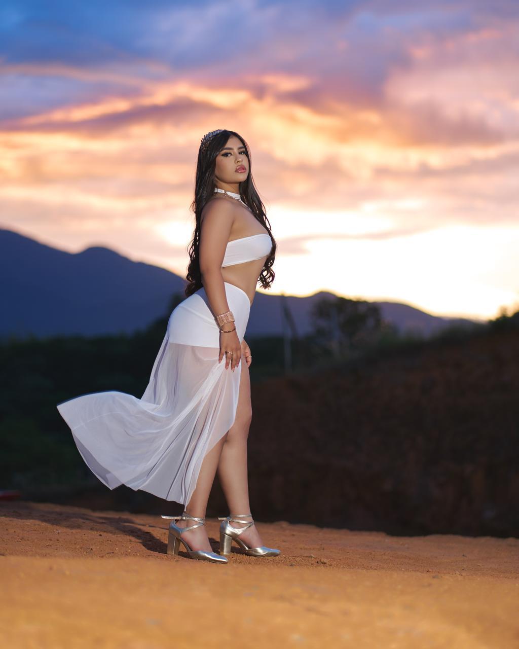 Live sex webcam photo for MelaniIeRioss #7955046