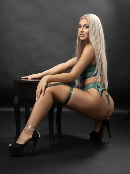 Live sex webcam photo for EmaBoom #6077146