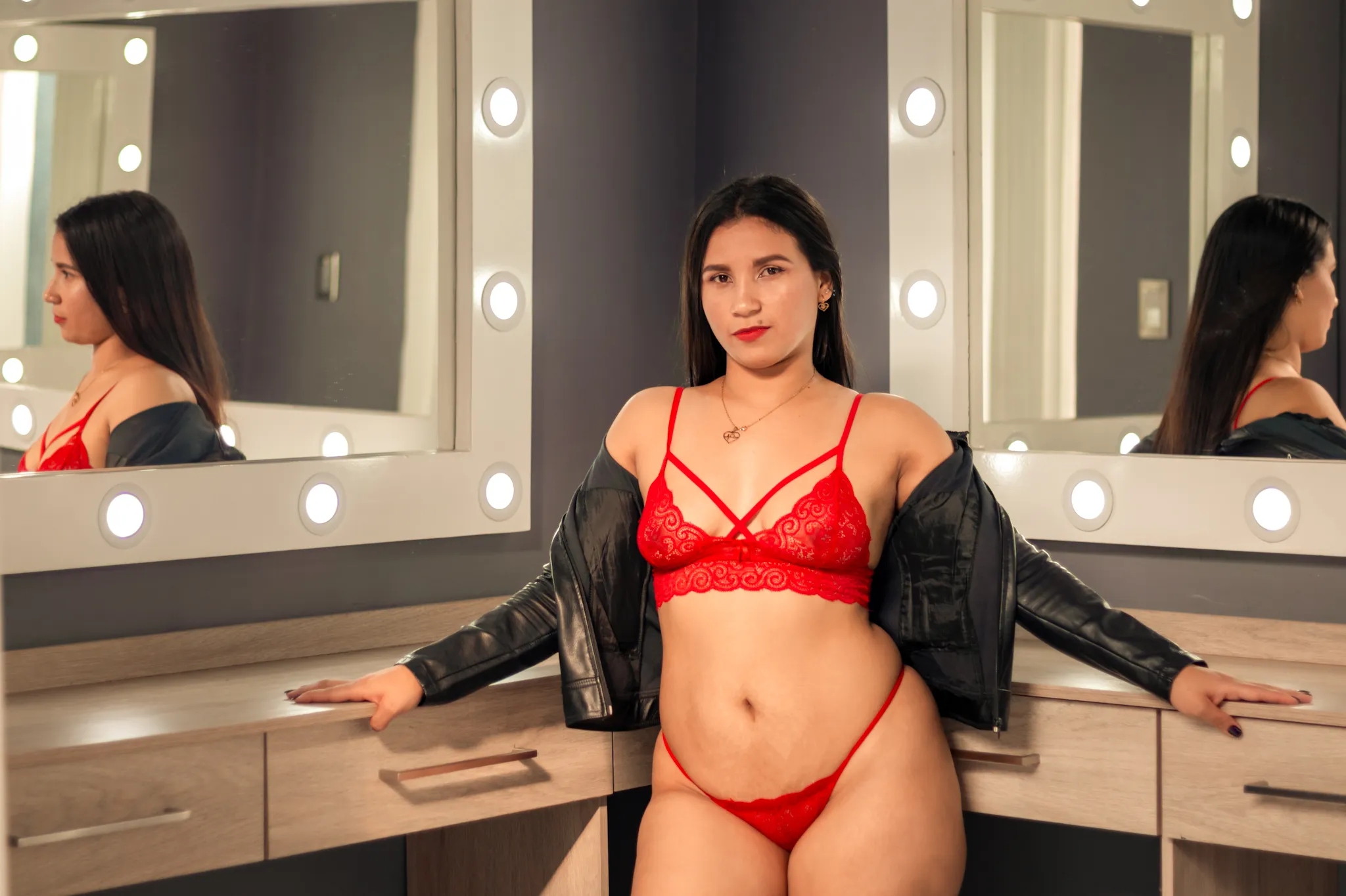 Live sex webcam photo for SofiPerez63 #7140983