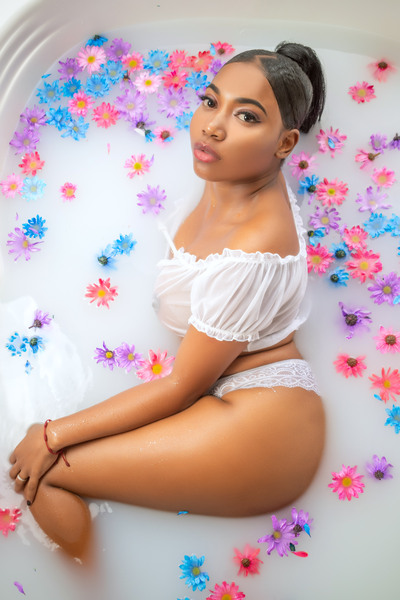 Live sex webcam photo for ElectraFerrer #6226444