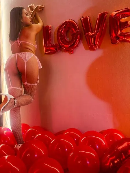 Live sex webcam photo for AdelaShery #7157318