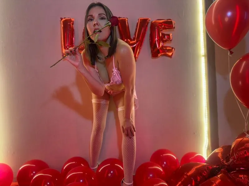 Live sex webcam photo for AdelaShery #7157319