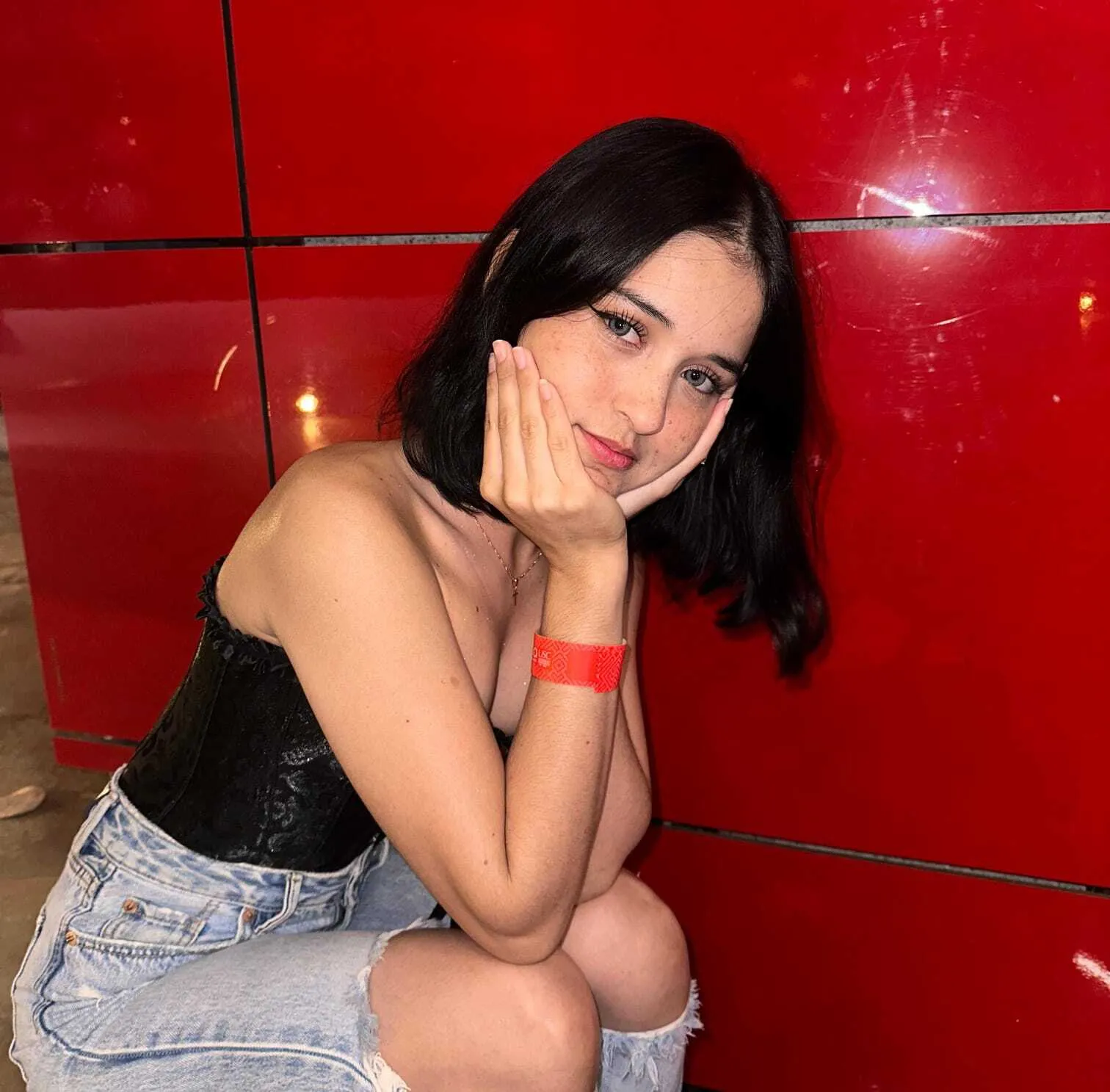 Live sex webcam photo for SophieeJacobs #7791851